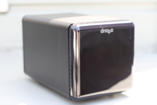 Illustration for article titled Drobo Storage Robot Review (Verdict: Great Concept, But Wait For V2.0)